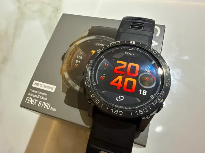 Garmin Fênix 8 Pro Amoled Preto 51mm LTE inReach + Safira + Titânio