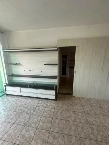 ALUGA-SE APARTAMENTO NO COND VALE DO SOL II