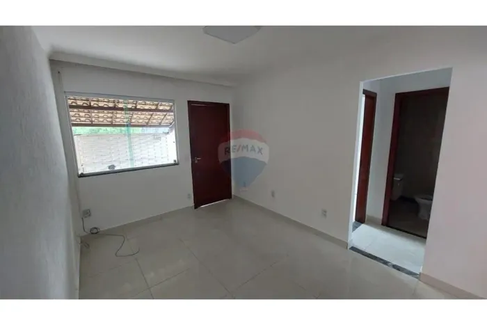 VENDA - Casa Geminada - 2 Quartos em Braúnas, BH - Oportunidade!