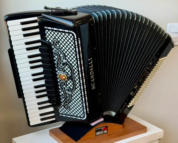 acordeon cordovox scandalli super V