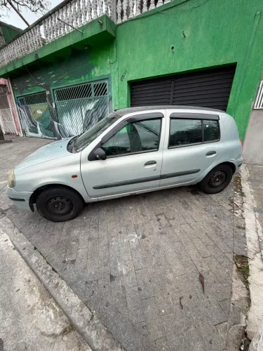Renault Clio RN/ Expression 1.6 16V 5P 2001