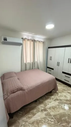 Apartamento de 2 quartos ao lado da Avenida Tarumã