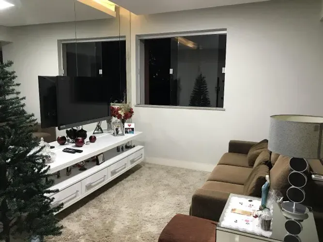 LINDO APARTAMENTO ENFRETE AO BOSQUE, 2 QUARTOS - 72M2 - 1 VAGA DE GARAGEM - ANDAR ALTO -MA