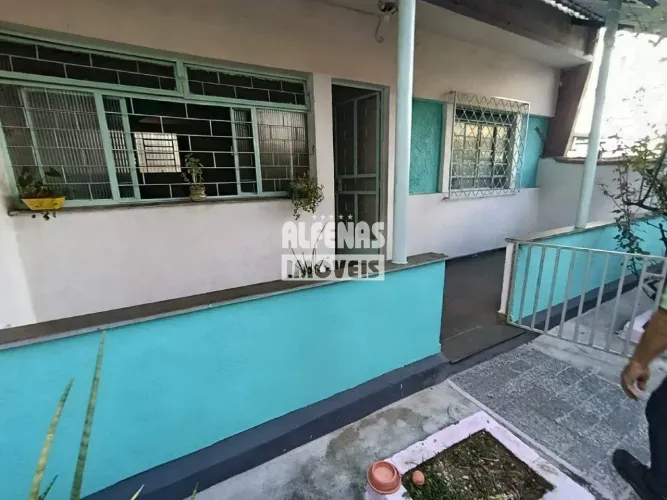 Casa à venda 3 quartos no Bairro Eldorado