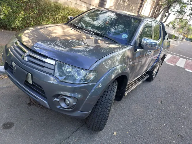Mitsubishi L200 Triton HPE 3.2 CD TB Int.diesel AUT 2016
