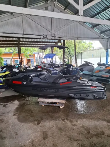 Jet Ski Sea-Doo 2023 - 300 Cilindradas - 60 Horas - Com Som - Impecável