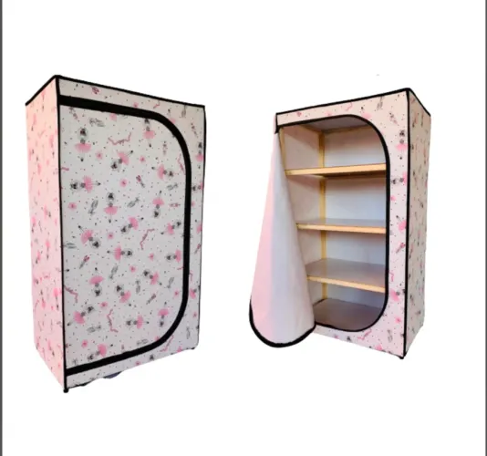 Sapateira grande,  guarda-roupa 