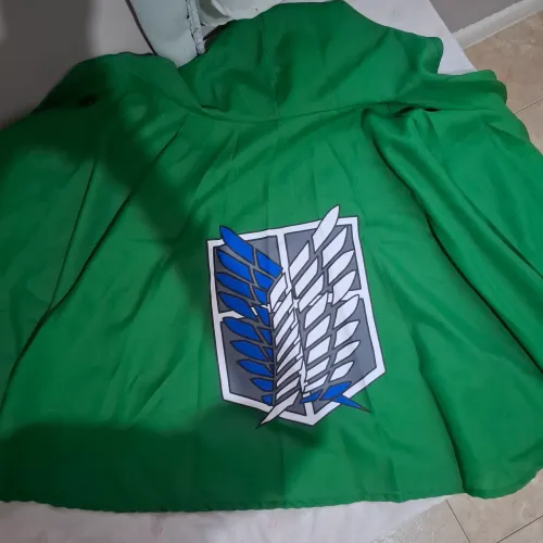 Manto de Shingeki no Kyojin