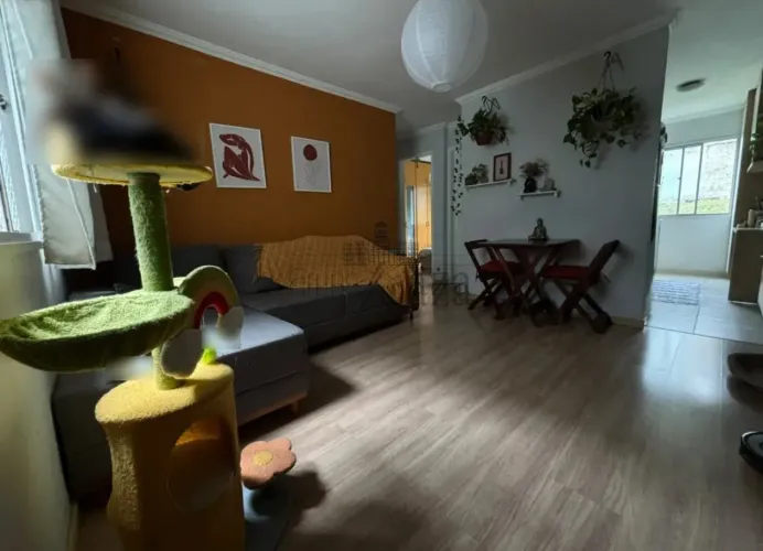Apartamento - Residencial Azaleias - Parque Industrial - 2 Dormitórios - 50m².