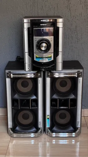 Caixa de Som Sony Genezi MHC-GNX900 570W RMS Completo