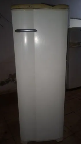 Geladeira Eletrolux 370 litros funcionando perfeitamente garantia e entrego na casa