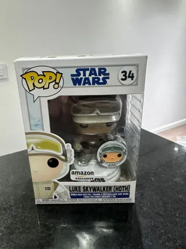 Funko Pop Star Wars Hoth Luke Skywalker With Pin 34