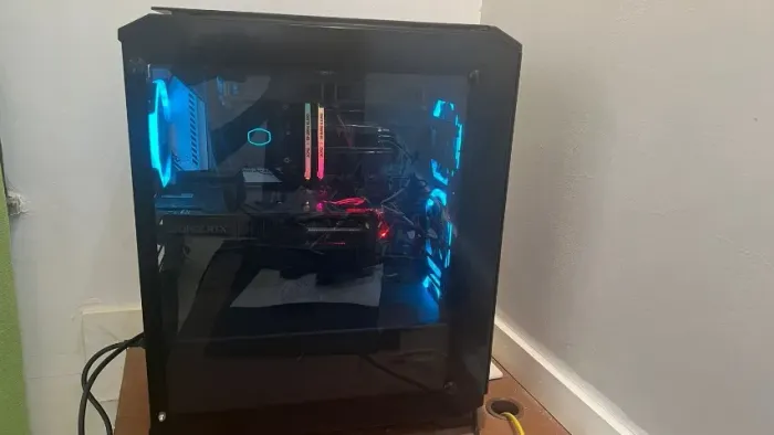 PC Gamer i7-10700K / RTX 2060 ROG / 16GB RGB / SSD / Water Cooler
