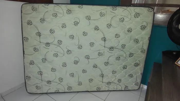 Vendo colchão de casal