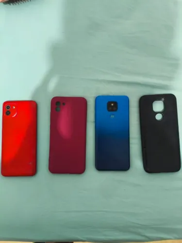 Vendo 2 celulares moto e7 Plus,A03 usados