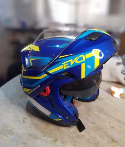 Capacete Escamoteável