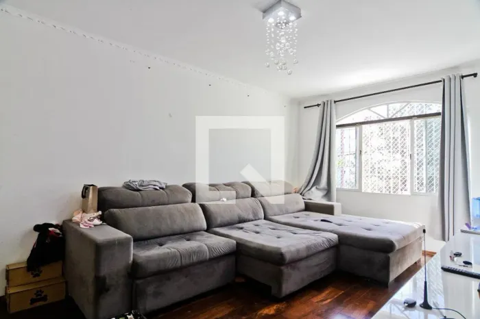 Casa à Venda - Jardim Peri, 3 Quartos, 127 m2