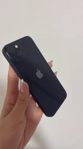 iPhone 13 - Preço negociável e seminovo