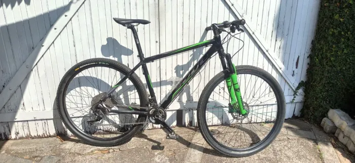 Bicicleta MTB tamanho 19
