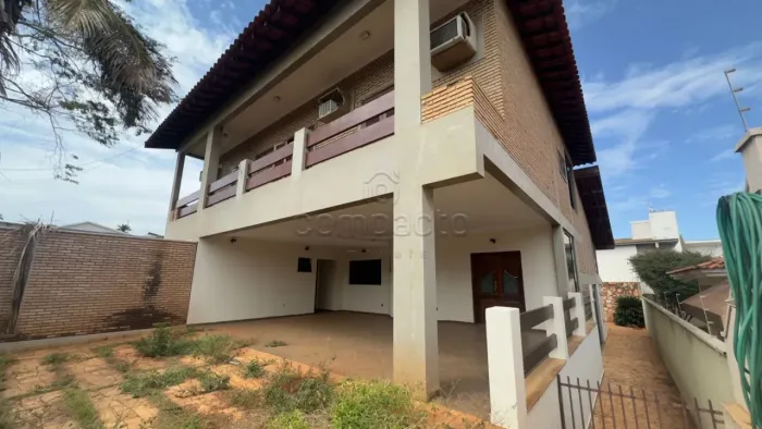 Casa Padrão em São José do Rio Preto