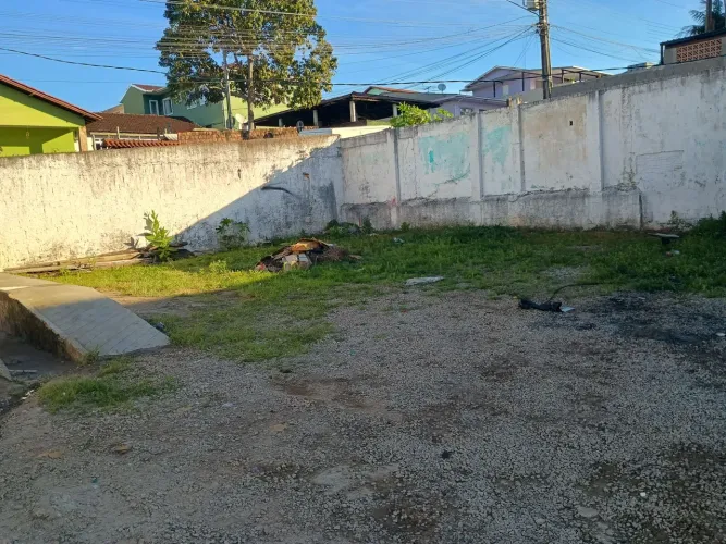 Vendo ótimo terreno