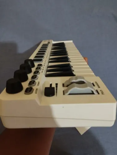 AMW mini 32p 