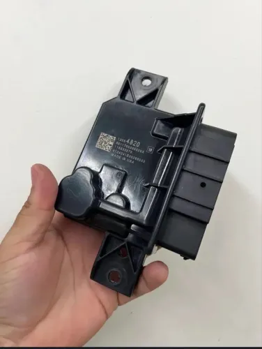 Vendo módulo combustível Onix Turbo