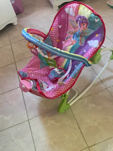Cadeira de repouso vibratória de bebê 