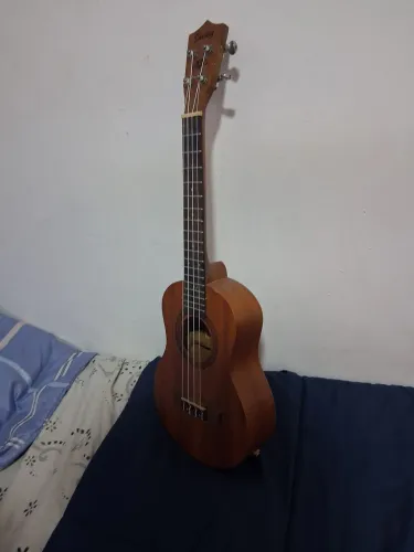 Ukulele Tenor Shelby