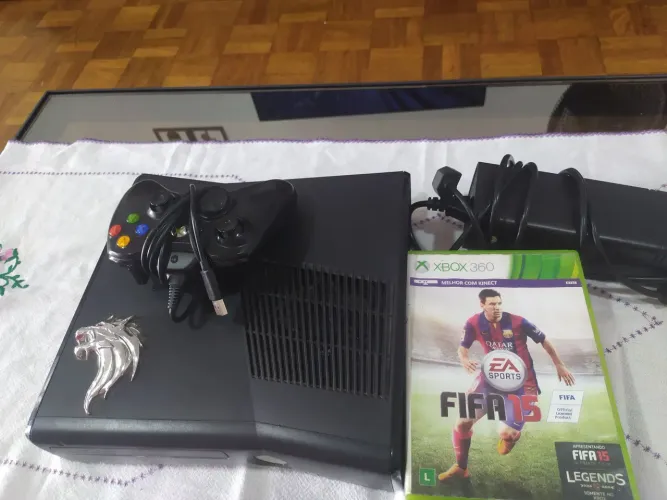 Xbox 360 Original Bloqueado 1 Controle - R$ 470