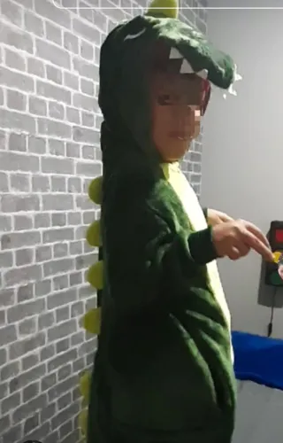 Pijama Kigurumi dinossauro infantil Tam. 7 a 9 anos