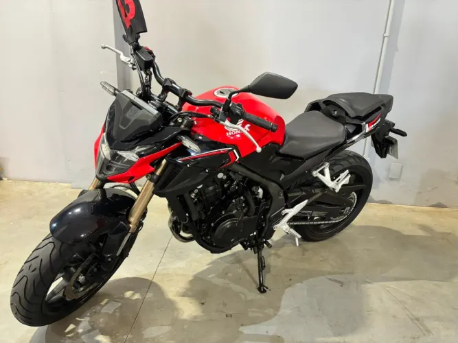 Honda CB 500F 450 cc