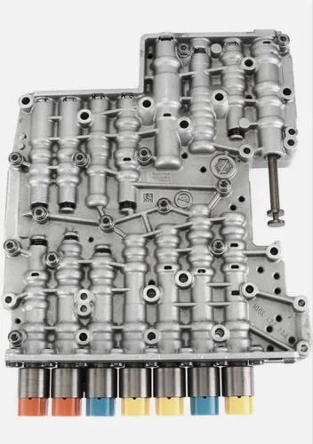 Corpo da válvula Mechatronics ZF 6HP21 para BMW 135i 135xi 335i 335xi 2007-2012