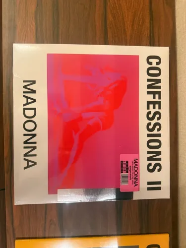 Confessions 2 Madonna (2 variantes : yellow e pink) lacrados