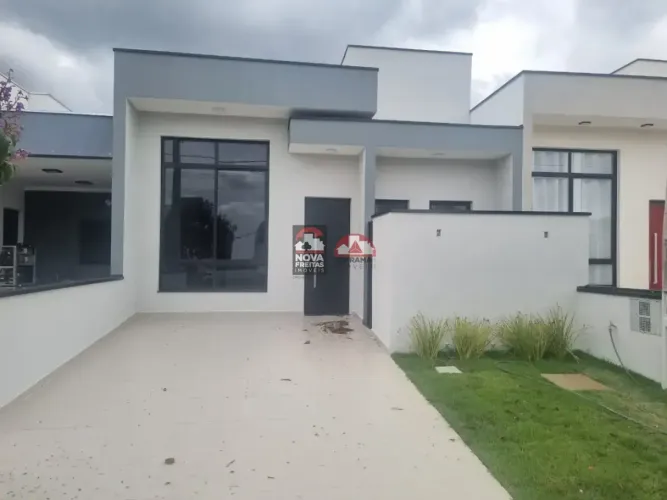 Venda de Casa no Condomínio Laguna - Pindamonhangaba/SP