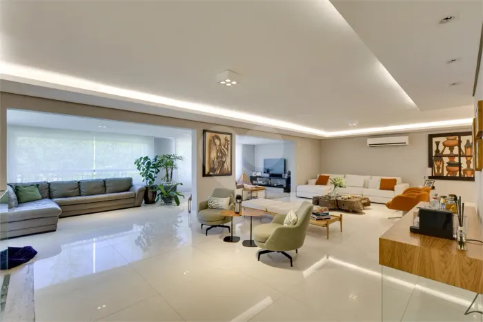Duplex à venda com 4 suítes no condomínio Les Jardins Chácara Flora, São Paulo - SP