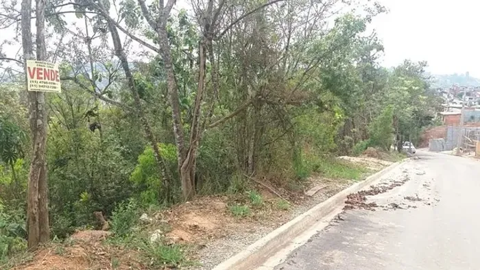 Vendo lote 586m2 c/ escritura-Rua Arapés/Chácara Jaguari- apenas R$145 mil a vista