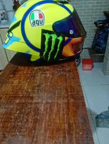 Troco capacete agv pista 21solenuna por Citizen em boas condições 
