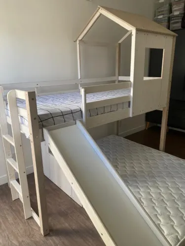 Beliche Casal Montessoriano Family com Escorregador Casatema Branco