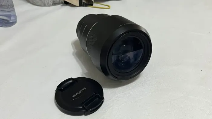 Lente Samyang 35mm F/1.4 para Sony Full Frame