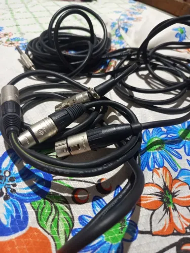 Cabo de microfone ? 3 cabos