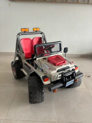 Carrinho Eletrico Jeep Peg Perego Gaucho