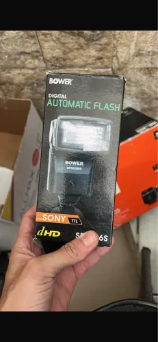 Câmera Sony A35 ótimo estado com lente e flash extra 