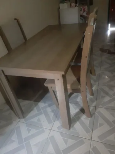 vendo mesa de seis cadeiras