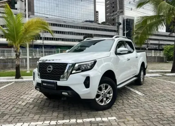 Nissan Frontier XE CD 4X4 2.3 Bi-TB Diesel Aut. 2025