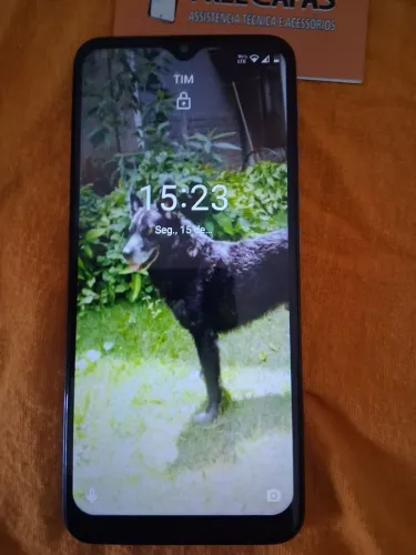 Motorola G20 em bom estado.