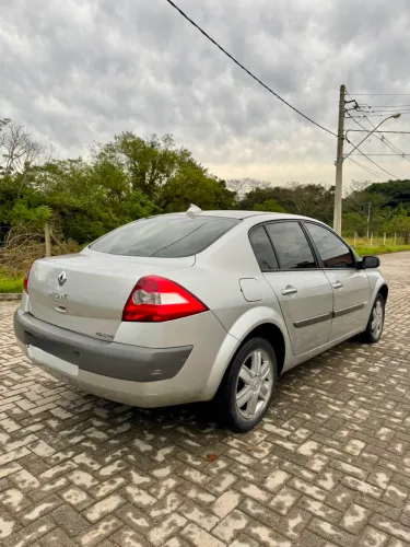 Renault Megane Sedan Dynamique Hi-flex 1.6 16V 2008
