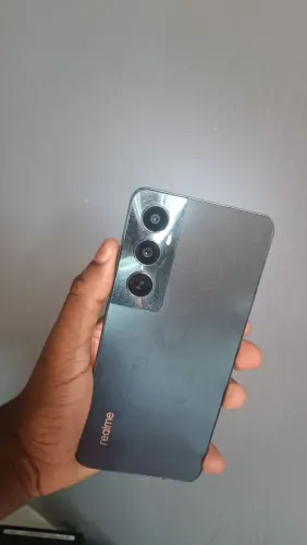 REALME C65 
