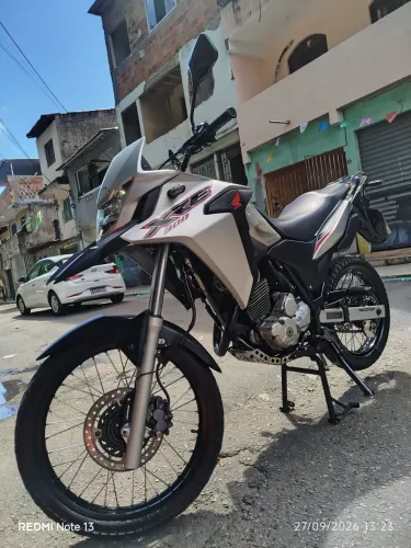 Xre 300 2020