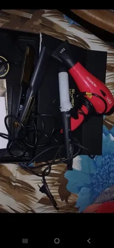 Vendo Chapinha, secador e babyliss (valor negociável) 